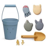 6 pieces of children's beach toys